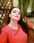 Dominatrix Dinah Onlyfans pictures