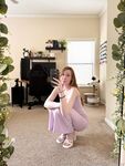 Goddess Lindsay Onlyfans pictures 3
