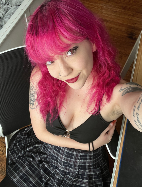 LilRedVelvet Onlyfans pictures