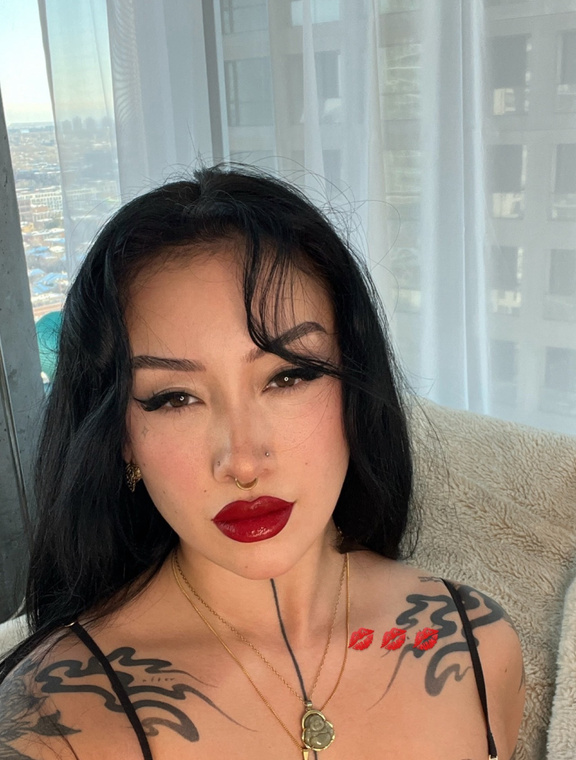 Mistress Max Onlyfans pictures 2