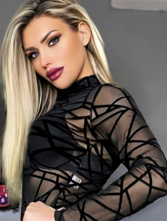 Mistress Iside Onlyfans pictures