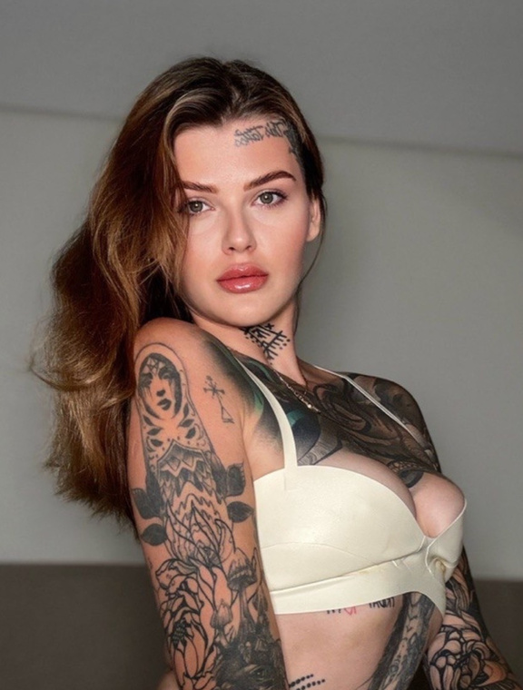 Dominant Girlfriend Onlyfans pictures