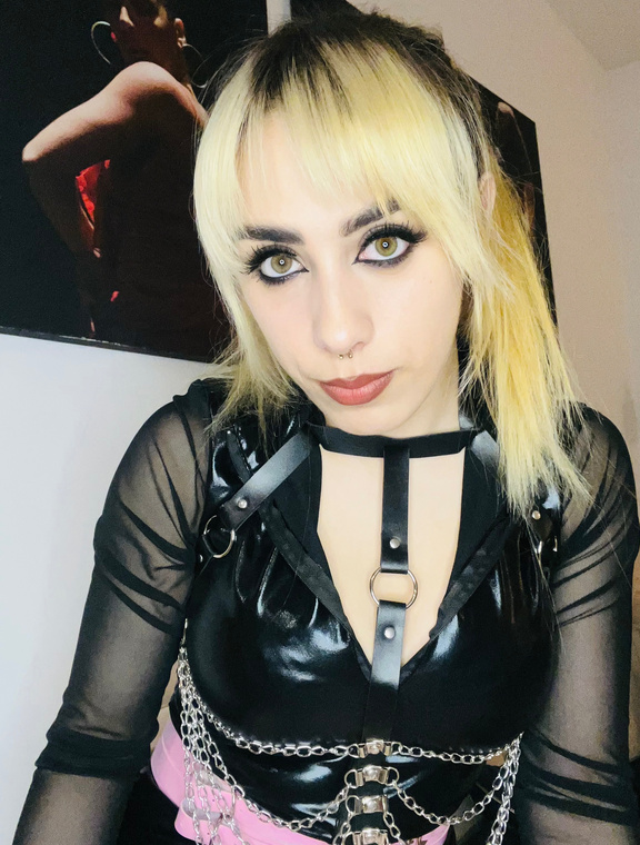 P0rnellia Onlyfans pictures