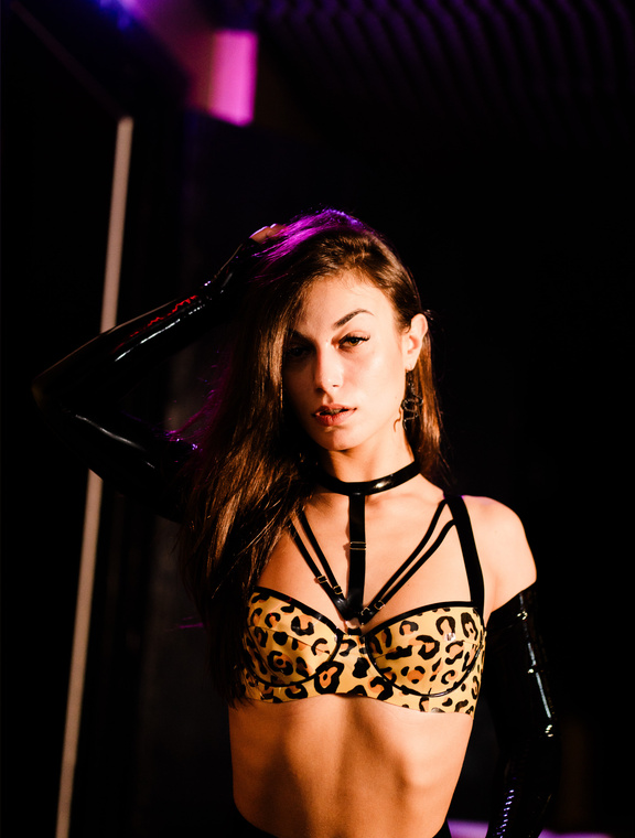 MistressKaira Onlyfans pictures