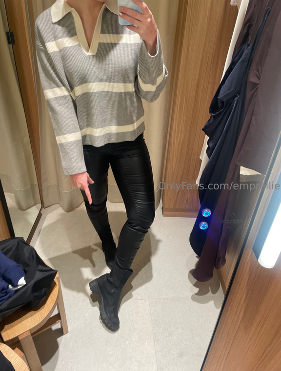 Empress Ellie Onlyfans pictures 2