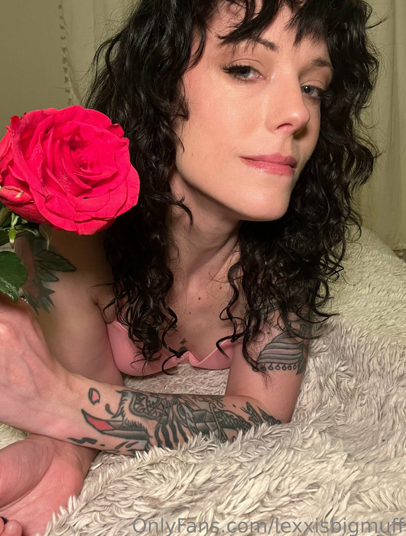 Lexxisbigmuff Onlyfans pictures
