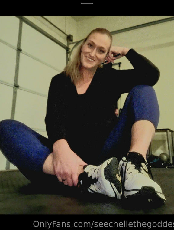 GoddessSeeChelle Onlyfans pictures