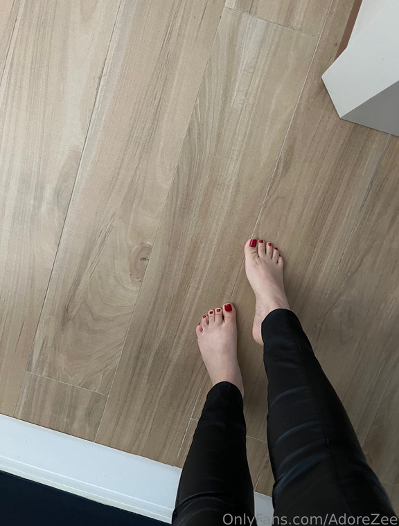 AdoreZee Onlyfans pictures 6