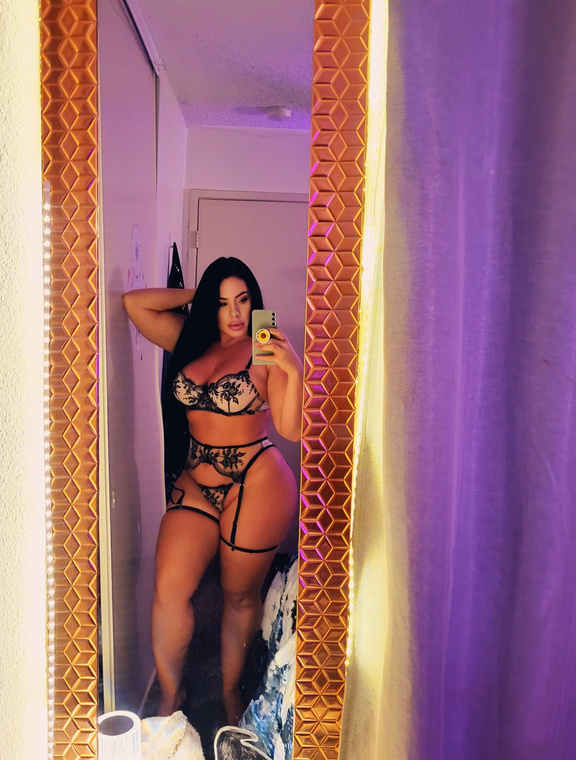 Mistress Raven Onlyfans pictures