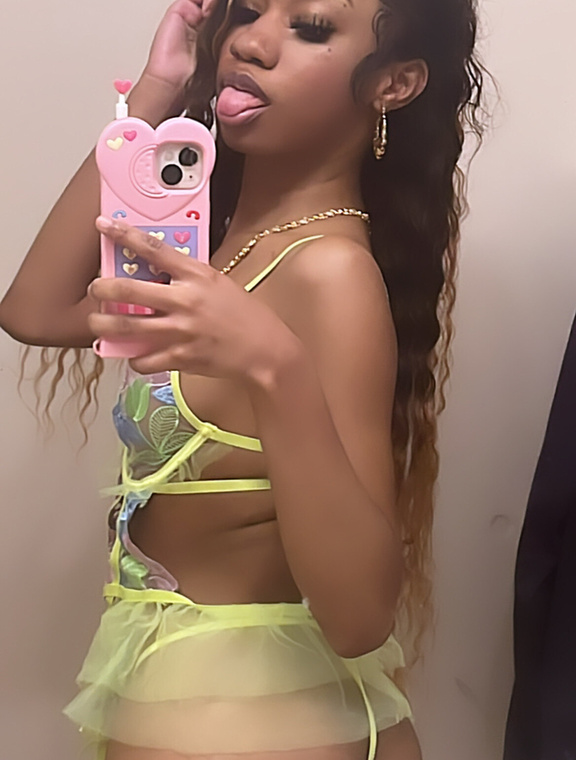 Ms.Exotic Onlyfans pictures