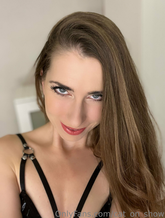 Cat_on_show Onlyfans pictures