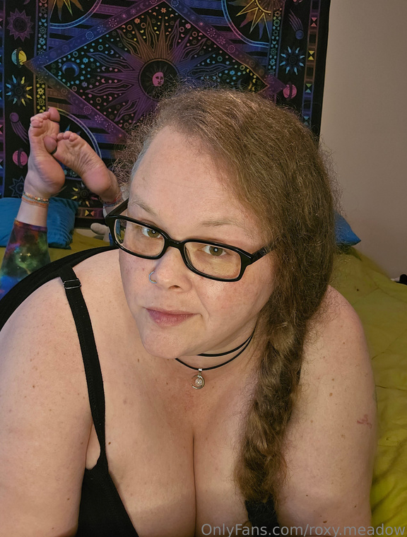 Roxy Meadow Onlyfans pictures