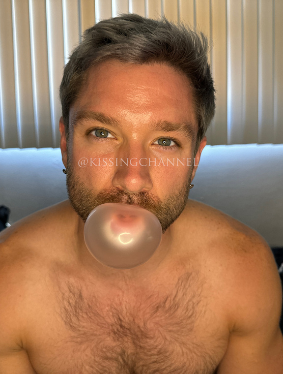 Kissingchannel Onlyfans pictures 2