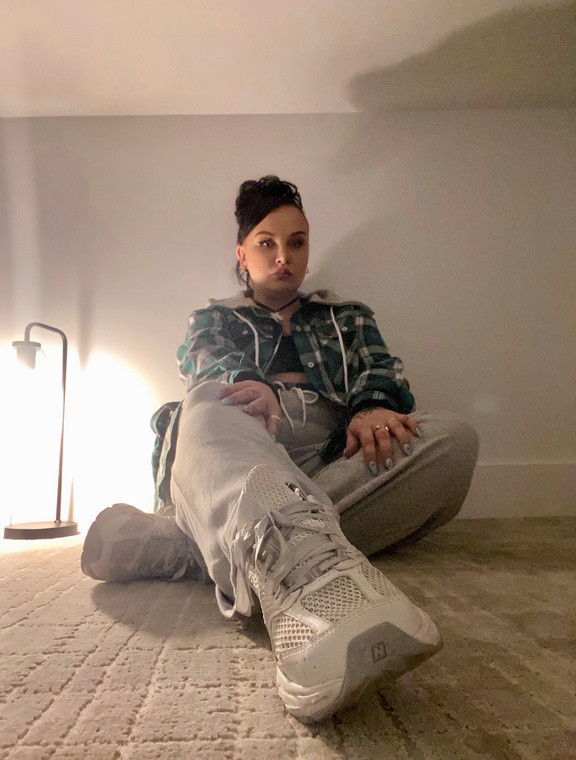 Anushka Velvet Onlyfans pictures 2