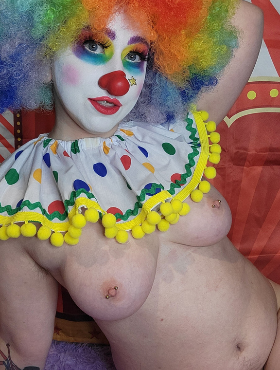 Miss Kitty Lyn Onlyfans pictures