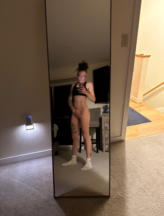 Rebecca J Onlyfans pictures