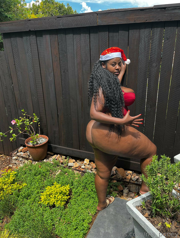 Ms Poney Onlyfans pictures