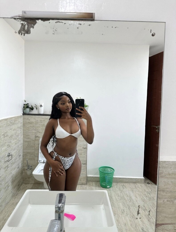 Kira Besha Onlyfans pictures