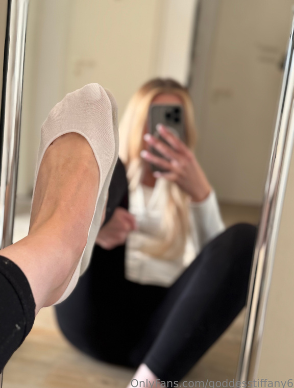 Goddess TIFFANY  Onlyfans pictures 3