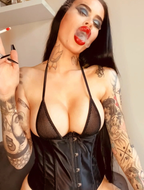 FetischBarbie Onlyfans pictures 2